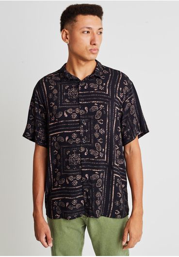 Camisa estampa paisley