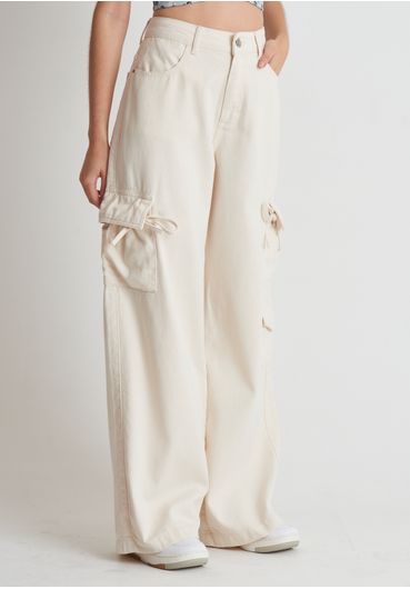 Calça sarja cargo bolso ajustável