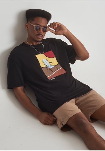 Camiseta de algodão estampa o divã