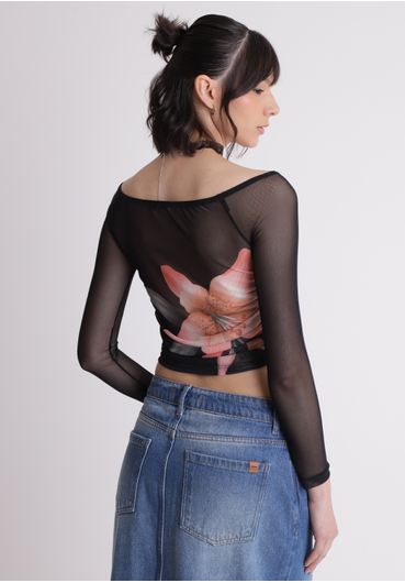 Blusa em tule ombro a ombro